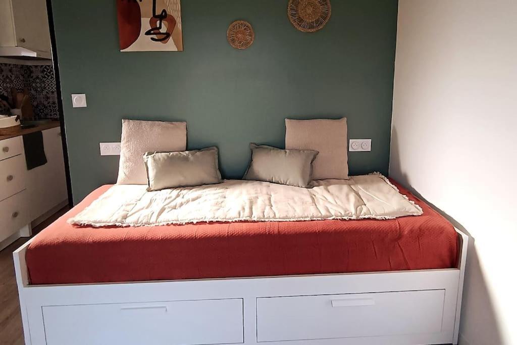Chalet Cosy Avec Option Jacuzzi Saint-Genes-de-Fronsac Εξωτερικό φωτογραφία